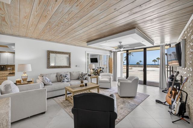 400 Ocean Trail Way 109, Jupiter, FL 33477