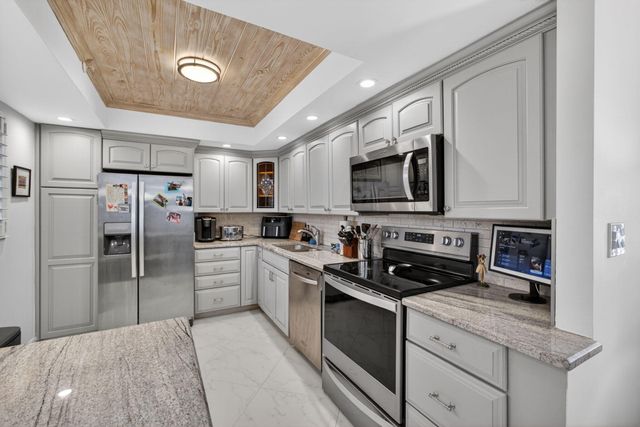 400 Ocean Trail Way 109, Jupiter, FL 33477