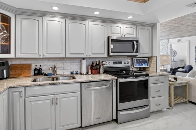 400 Ocean Trail Way 109, Jupiter, FL 33477