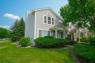2277 Reflections Drive 2277, Aurora, IL 60502