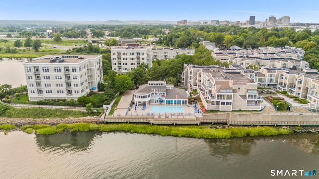 95 Harbour Close 95, New Haven, CT 06519