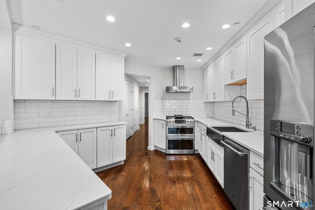 95 Harbour Close 95, New Haven, CT 06519