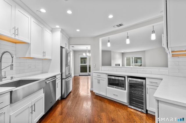 95 Harbour Close 95, New Haven, CT 06519