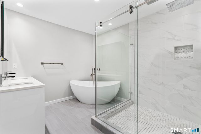 95 Harbour Close 95, New Haven, CT 06519