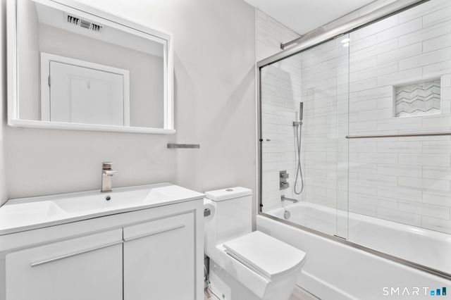 95 Harbour Close 95, New Haven, CT 06519