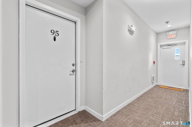95 Harbour Close 95, New Haven, CT 06519