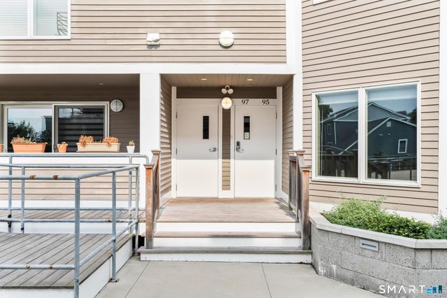 95 Harbour Close 95, New Haven, CT 06519