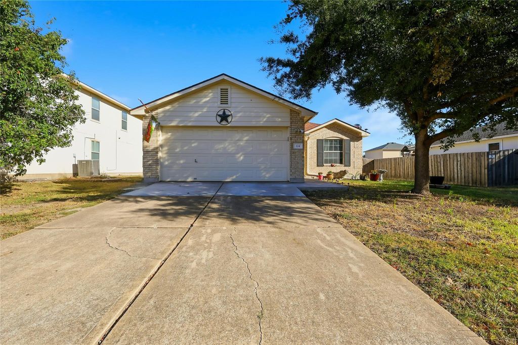 124 Wegstrom ST, Hutto, TX 78634