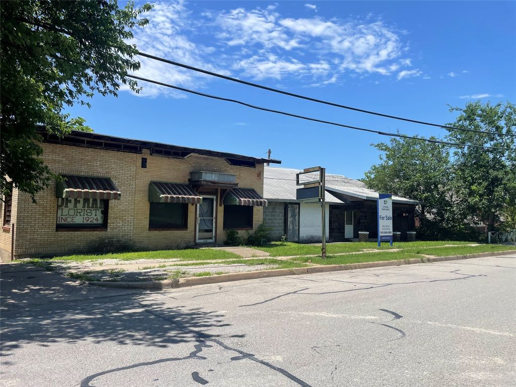 908 S Tennessee Street, Mckinney, TX 75069