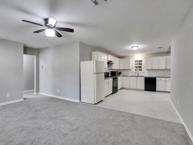 12313 23rd Street, Santa Fe, TX 77510