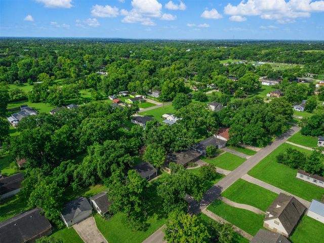 12313 23rd Street, Santa Fe, TX 77510