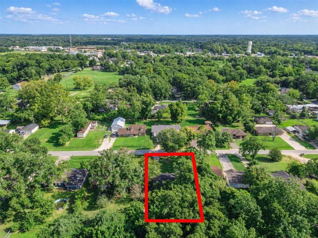 12313 23rd Street, Santa Fe, TX 77510