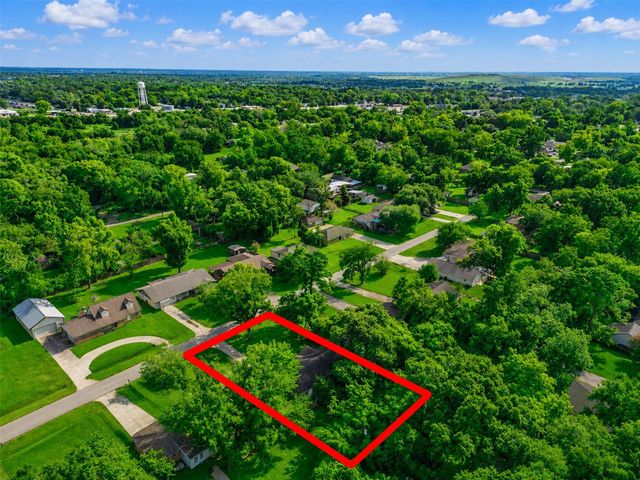 12313 23rd Street, Santa Fe, TX 77510