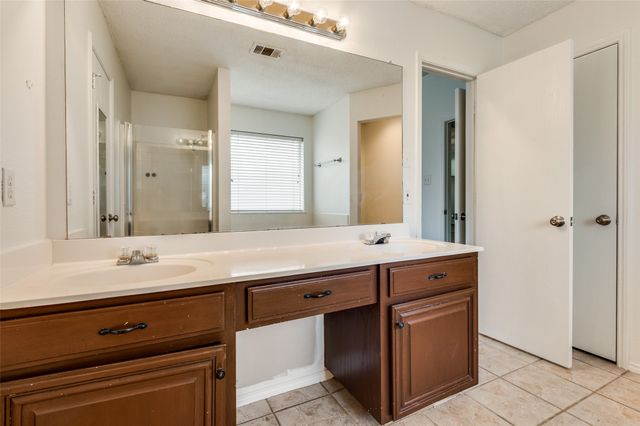 14 Enchanted Court, Mansfield, TX 76063