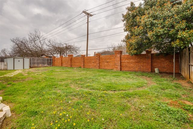 14 Enchanted Court, Mansfield, TX 76063