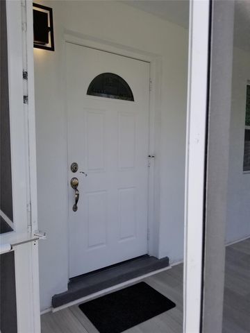 4217 SW 61st Avenue, Davie, FL 33314
