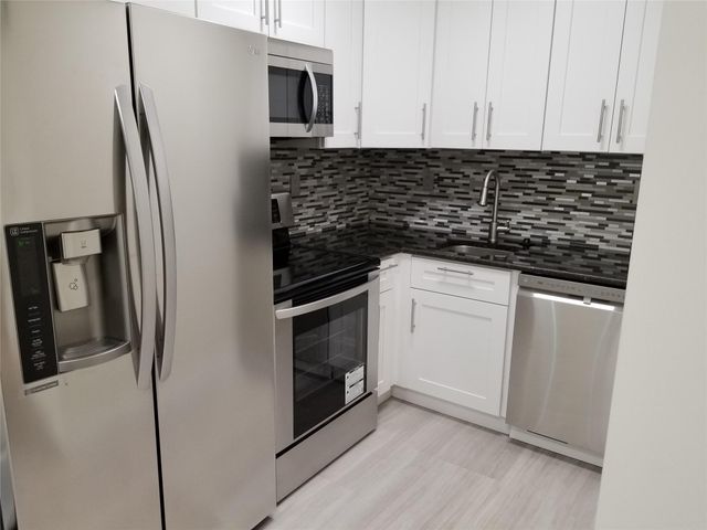 4217 SW 61st Avenue, Davie, FL 33314