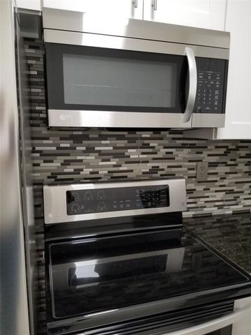 4217 SW 61st Avenue, Davie, FL 33314