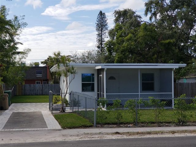 4217 SW 61st Avenue, Davie, FL 33314