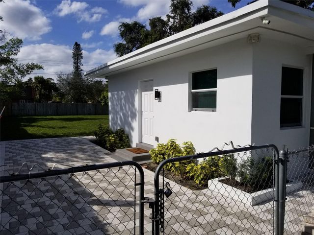 4217 SW 61st Avenue, Davie, FL 33314