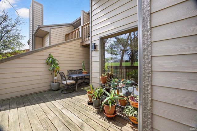 9557 S Lake Ridge Dr Unit 140, Bloomington, IN 47401
