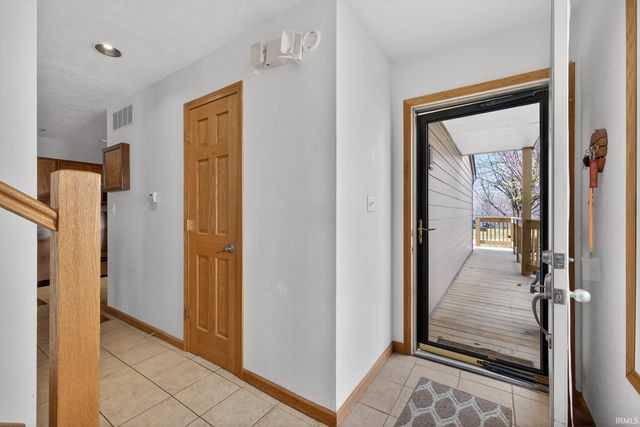 9557 S Lake Ridge Dr Unit 140, Bloomington, IN 47401