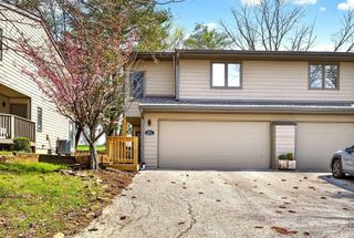 9557 S Lake Ridge Dr Unit 140, Bloomington, IN 47401