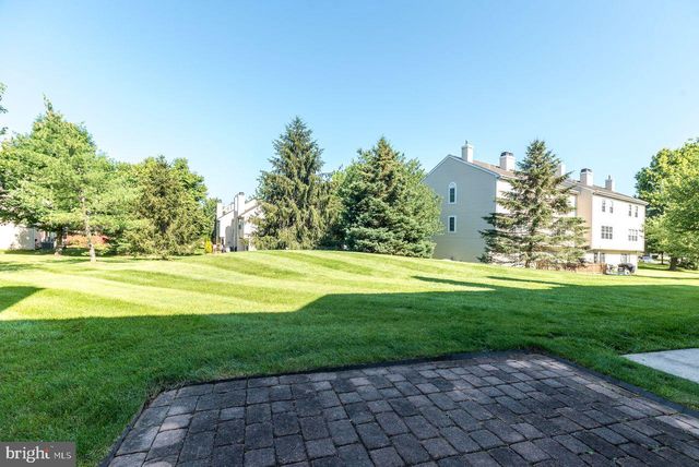 2801 HARVARD CT, North Wales, PA 19454
