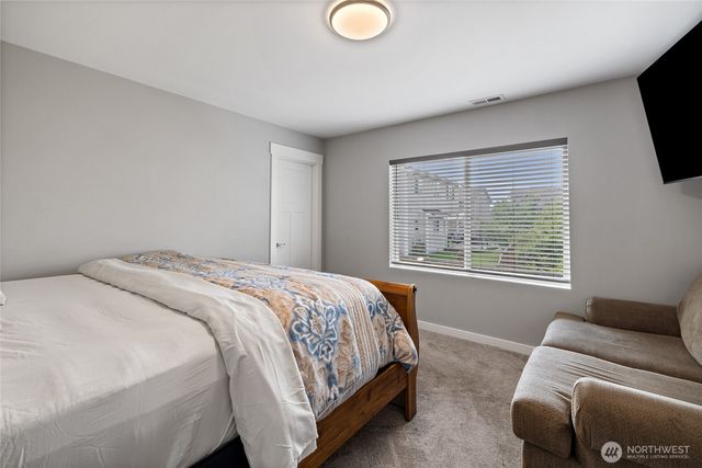 8810 S L Street, Tacoma, WA 98444