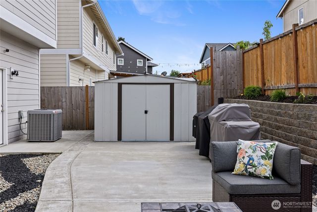 8810 S L Street, Tacoma, WA 98444