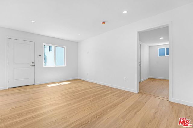 2615 Carmona Avenue, Los Angeles, CA 90016