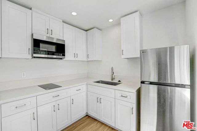 2615 Carmona Avenue, Los Angeles, CA 90016