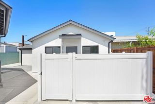 2615 Carmona Avenue, Los Angeles, CA 90016