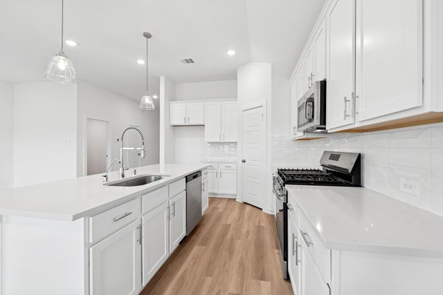 982 Garden Path Drive, Willis, TX 77378