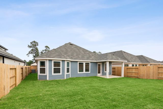 982 Garden Path Drive, Willis, TX 77378