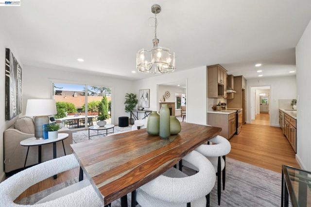 13048 Brookpark Rd, Oakland, CA 94619