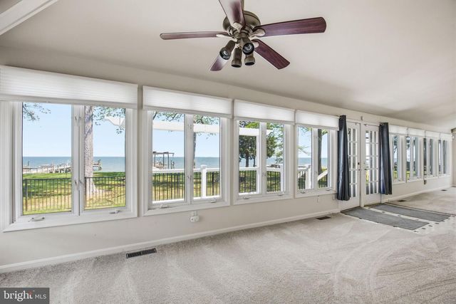 890 LINDEN AVE, North Beach, MD 20714