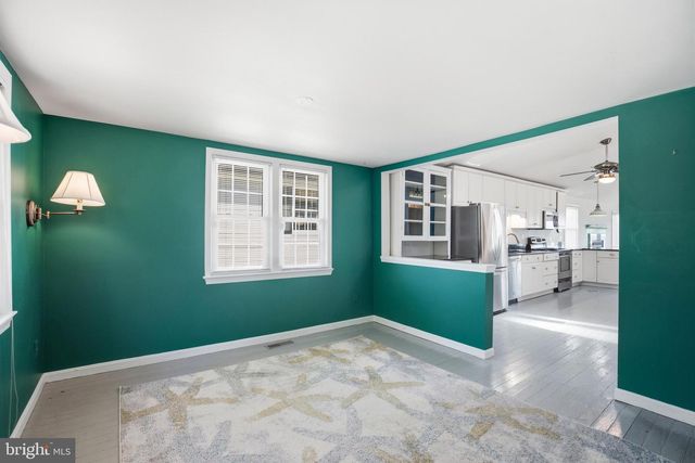 890 LINDEN AVE, North Beach, MD 20714