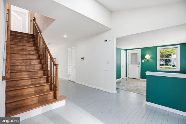 890 LINDEN AVE, North Beach, MD 20714