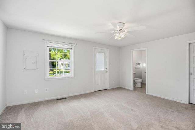890 LINDEN AVE, North Beach, MD 20714