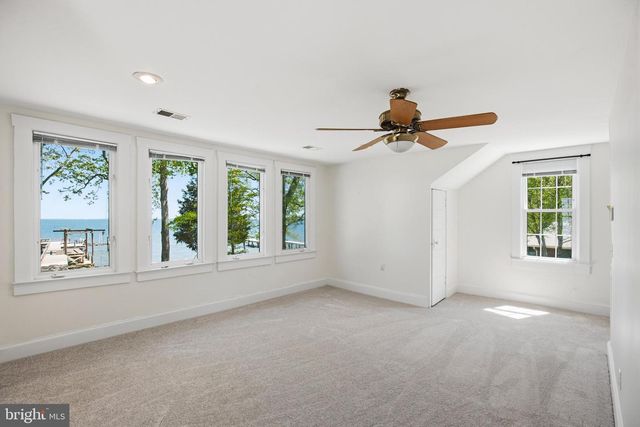 890 LINDEN AVE, North Beach, MD 20714