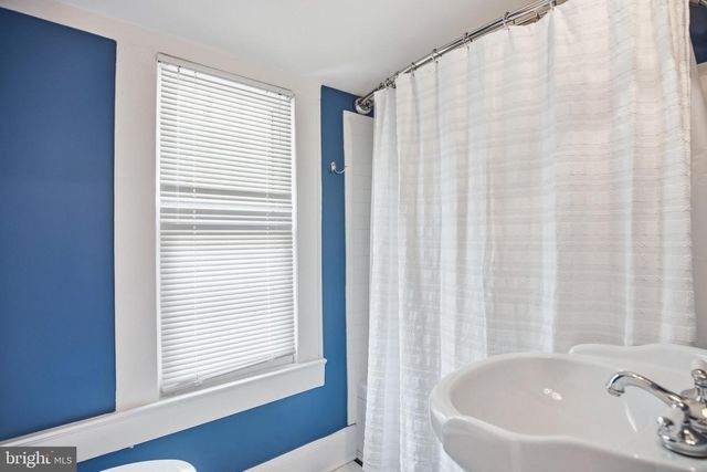 890 LINDEN AVE, North Beach, MD 20714