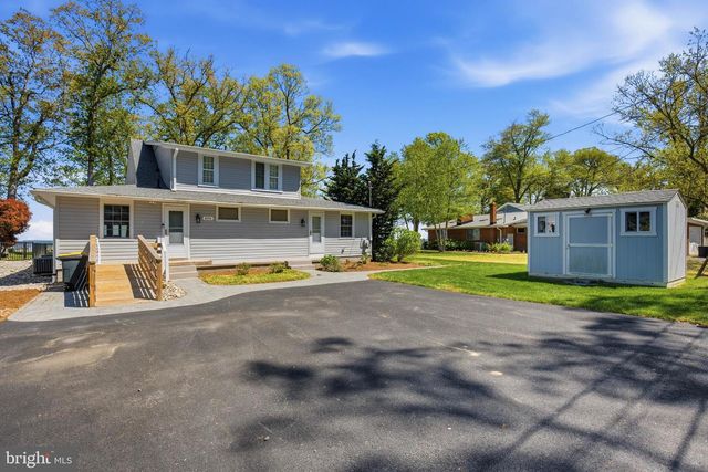 890 LINDEN AVE, North Beach, MD 20714