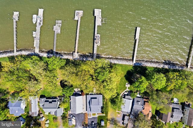 890 LINDEN AVE, North Beach, MD 20714
