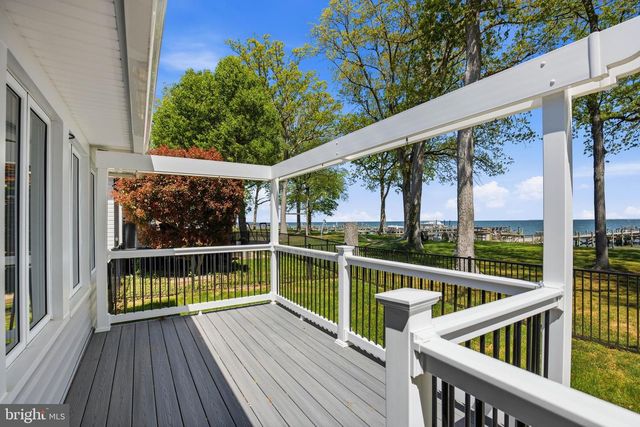 890 LINDEN AVE, North Beach, MD 20714