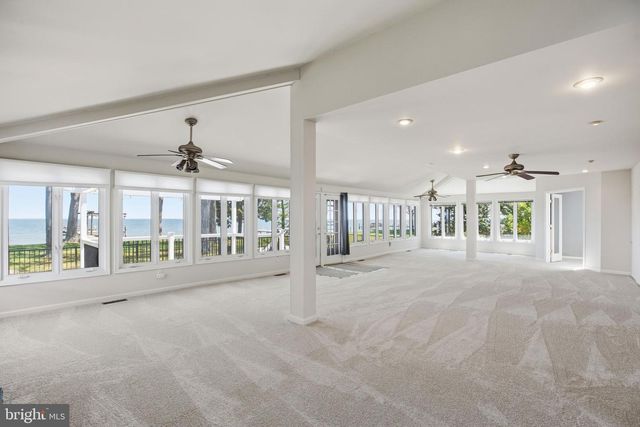 890 LINDEN AVE, North Beach, MD 20714