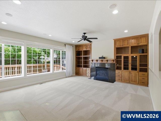 5810 Pikes Pass St SE, Salem, OR 97306