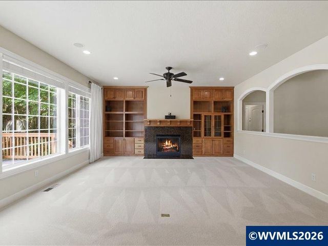 5810 Pikes Pass St SE, Salem, OR 97306