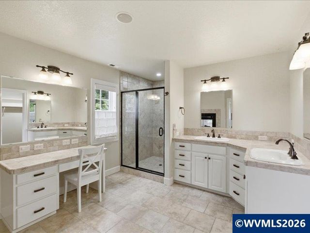 5810 Pikes Pass St SE, Salem, OR 97306