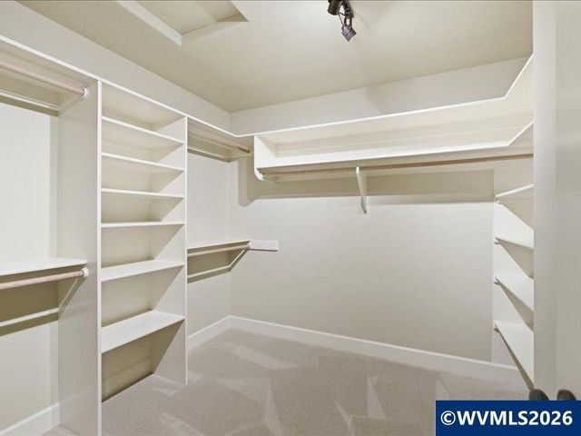 5810 Pikes Pass St SE, Salem, OR 97306